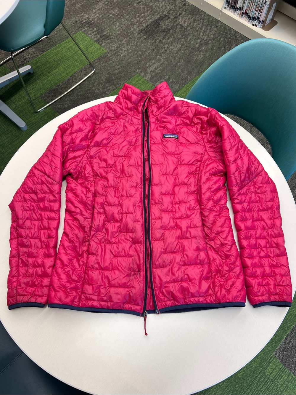 Patagonia nano puff magenta pink blue lightweight quilted jacket zip up coat L